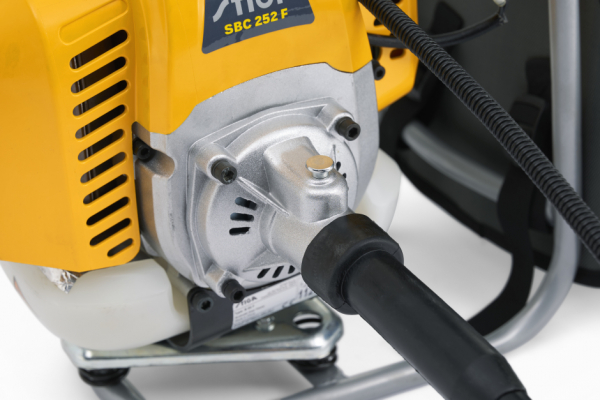 Бензиновый кусторез Stiga SBC 252 F | 287422002/17