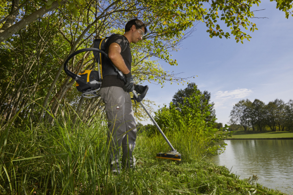 Бензиновая травокосилка Stiga SBC 646 F | 283423008/ST1