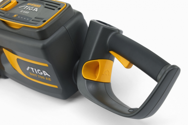 Аккумуляторные ножницы для живой изгороди Stiga SHT 700 AE | 277300008/ST1