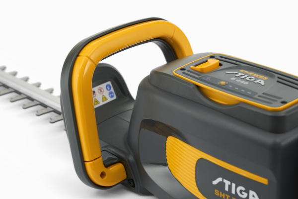 Аккумуляторные ножницы для живой изгороди Stiga SHT 700 AE | 277300008/ST1