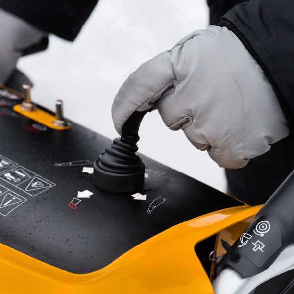 Бензиновый снегоотбрасыватель Stiga ST 6276 PB | 2S2765621/S17